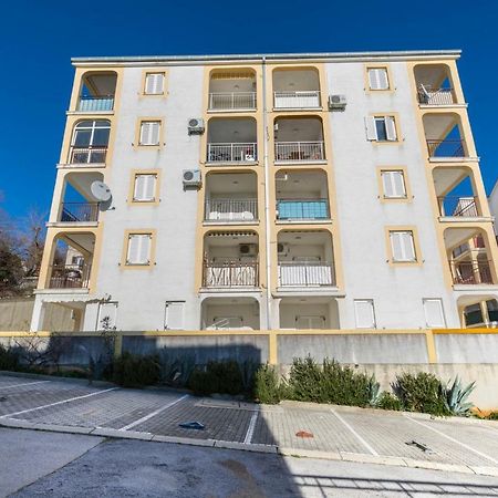 Apartmani Adria Lila Crikvenica Драмал Екстериор снимка